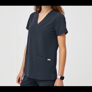 Figs casma dark harbor NWT small women’s scrub top